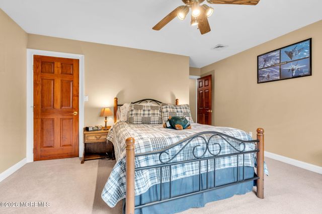 3 Peachtree Lane, Manalapan, NJ 07726