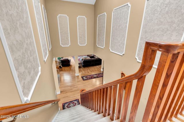 3 Peachtree Lane, Manalapan, NJ 07726