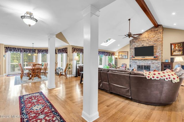 3 Peachtree Lane, Manalapan, NJ 07726