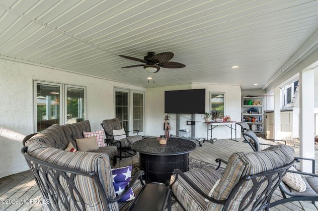 3 Peachtree Lane, Manalapan, NJ 07726