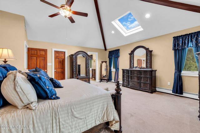 3 Peachtree Lane, Manalapan, NJ 07726