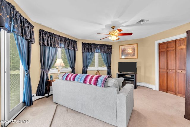 3 Peachtree Lane, Manalapan, NJ 07726