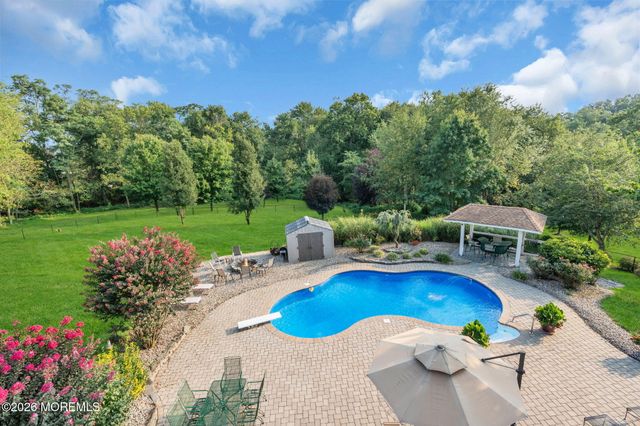 3 Peachtree Lane, Manalapan, NJ 07726