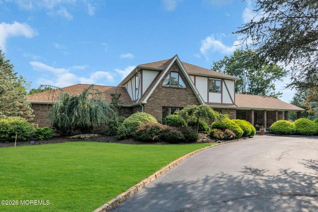 3 Peachtree Lane, Manalapan, NJ 07726