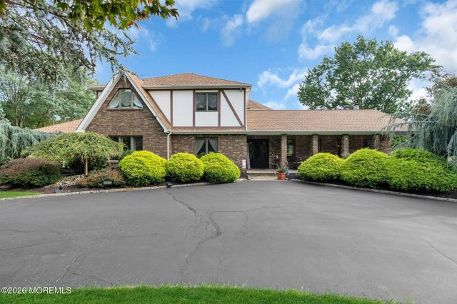 3 Peachtree Lane, Manalapan, NJ 07726