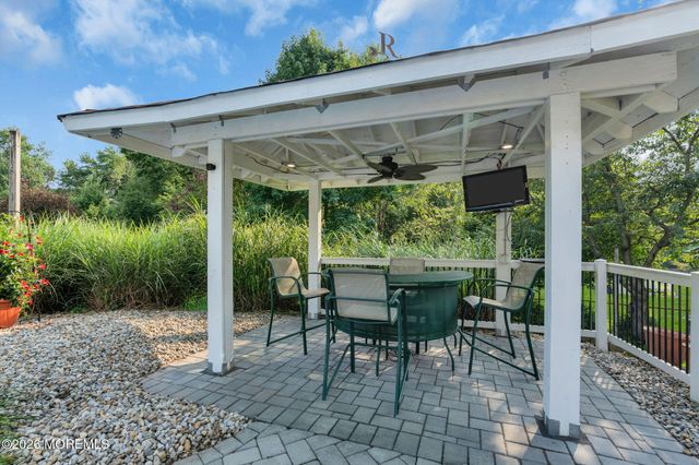 3 Peachtree Lane, Manalapan, NJ 07726