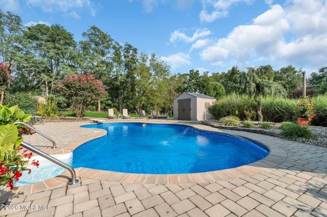 3 Peachtree Lane, Manalapan, NJ 07726