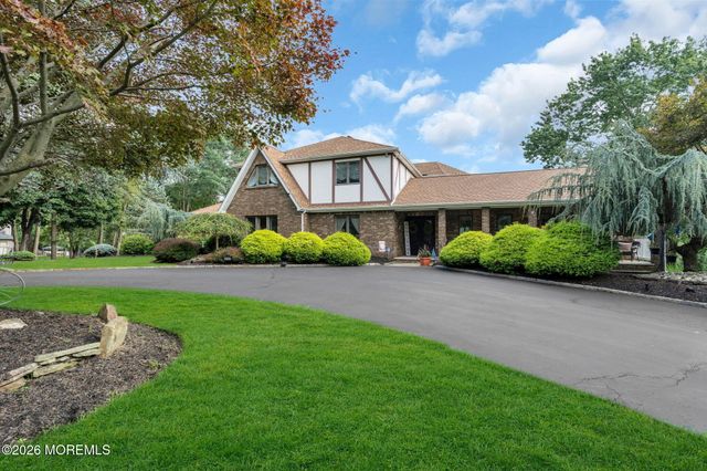 3 Peachtree Lane, Manalapan, NJ 07726