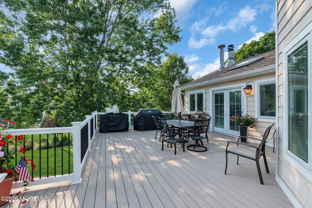 3 Peachtree Lane, Manalapan, NJ 07726