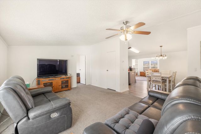 39 Maple Road, Edgewood, NM 87015