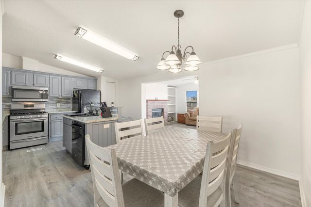 39 Maple Road, Edgewood, NM 87015