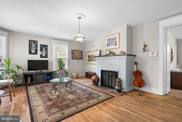 6626 1ST ST NW, Washington, DC 20012