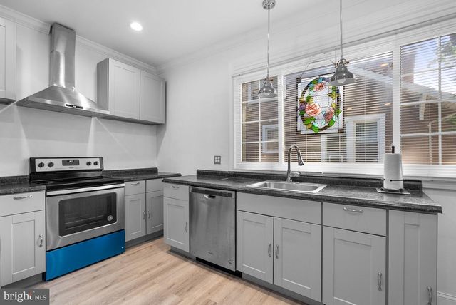 6626 1ST ST NW, Washington, DC 20012