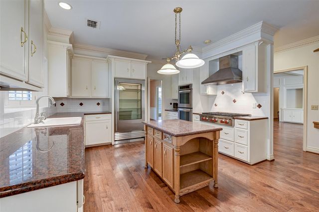 5502 Fountainbridge Lane, Houston, TX 77069