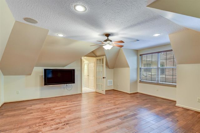 5502 Fountainbridge Lane, Houston, TX 77069