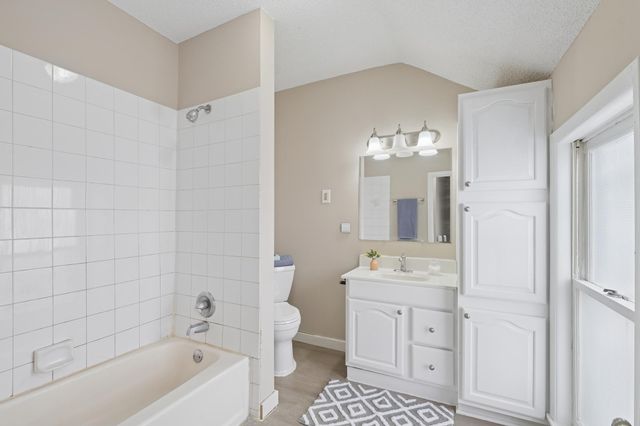 1250 Minnehaha Avenue E, Saint Paul, MN 55106