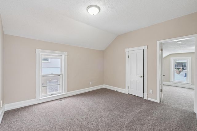 1250 Minnehaha Avenue E, Saint Paul, MN 55106