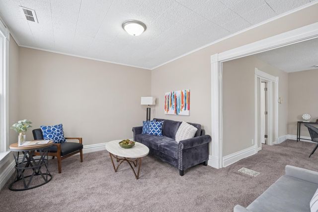 1250 Minnehaha Avenue E, Saint Paul, MN 55106