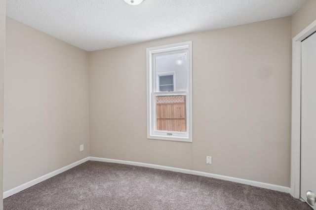 1250 Minnehaha Avenue E, Saint Paul, MN 55106