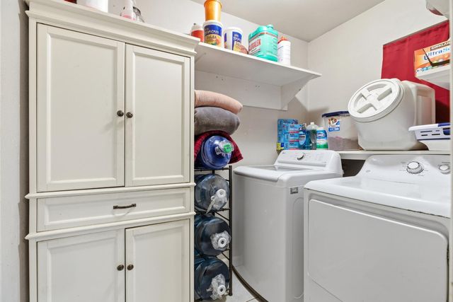 405 E Edison St, Manteca, CA 95336