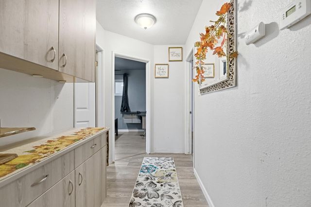 405 E Edison St, Manteca, CA 95336