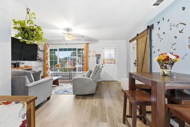 405 E Edison St, Manteca, CA 95336