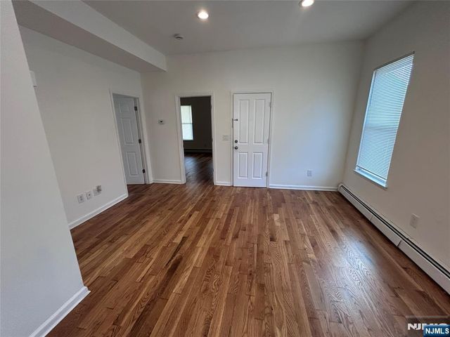 215 Wagaraw Road, Hawthorne, NJ 07506