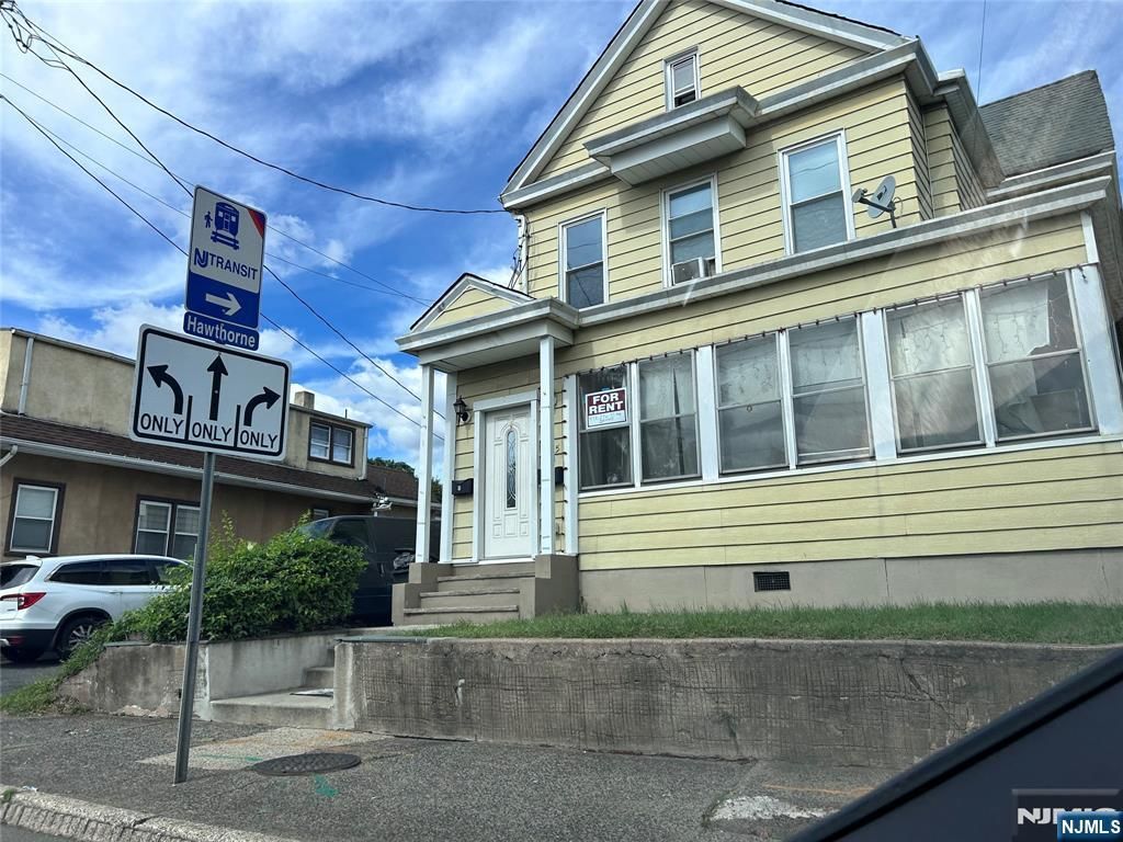 215 Wagaraw Road, Hawthorne, NJ 07506