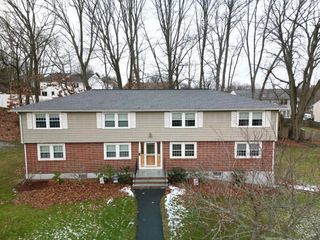 6 Franzone Drive B, Haverhill, MA 01835
