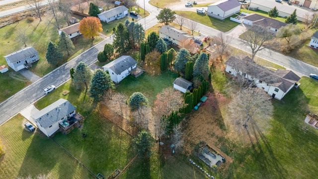 103 Ruste Road, Barneveld, WI 53507