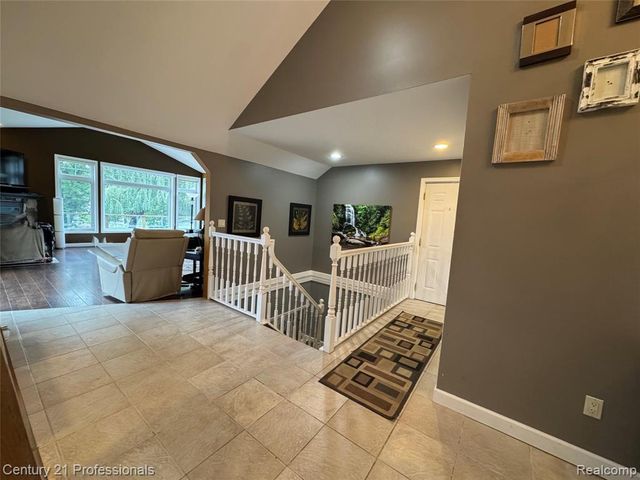 3251 Mann Road, Clarkston, MI 48346