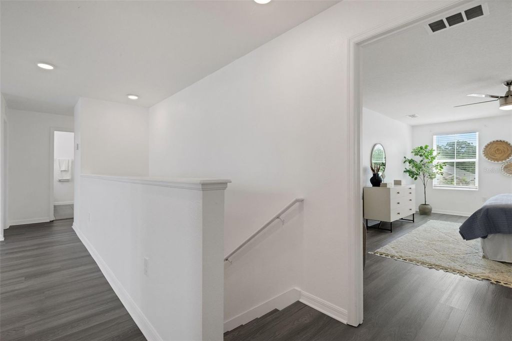 Image 19 of property listing at 232 TIERRA VERDE WAY, Bradenton, FL 34212