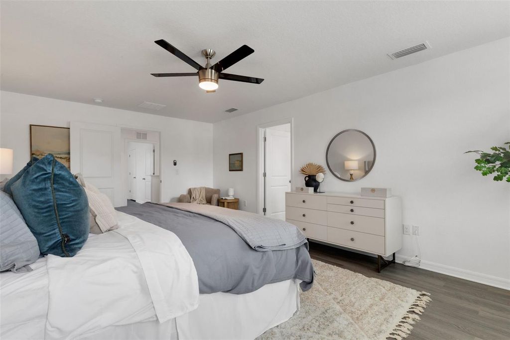 Image 23 of property listing at 232 TIERRA VERDE WAY, Bradenton, FL 34212