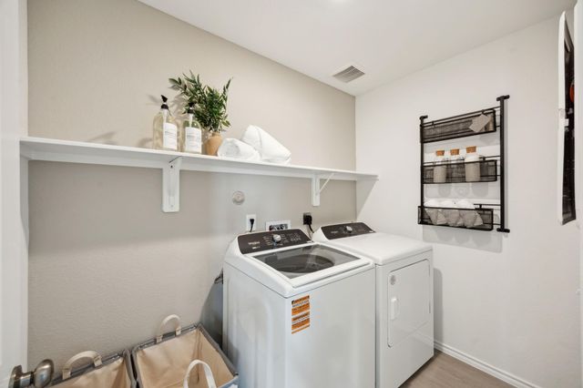 6926 Bens Landing, Cove, TX 77523