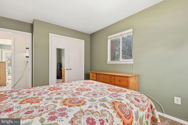 24312 LOG HOUSE RD, Gaithersburg, MD 20882