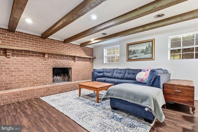 24312 LOG HOUSE RD, Gaithersburg, MD 20882
