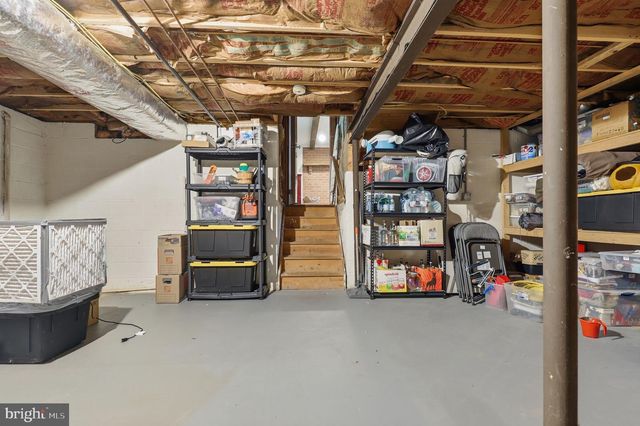 24312 LOG HOUSE RD, Gaithersburg, MD 20882