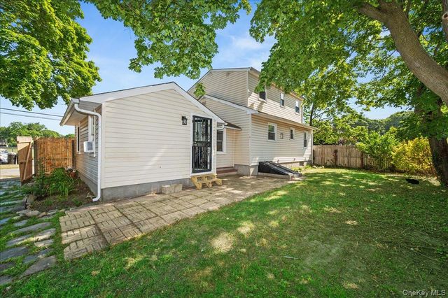 148 Saxton Street, Patchogue, NY 11772