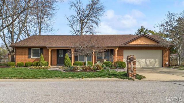 218 Evergreen Drive, O'fallon, IL 62269