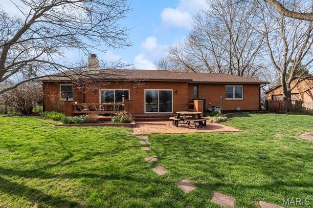 218 Evergreen Drive, O'fallon, IL 62269