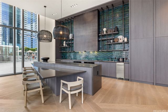 1000 Auahi Street 2504, Honolulu, HI 96814