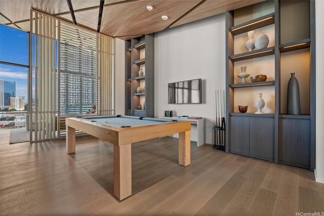 1000 Auahi Street 2504, Honolulu, HI 96814