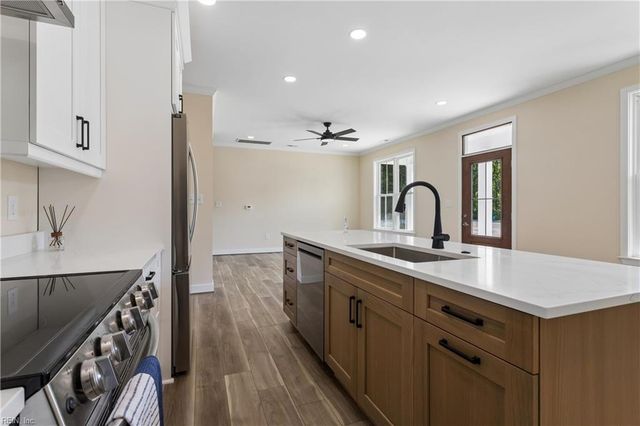 104 Blue Crab PT, Poquoson, VA 23662