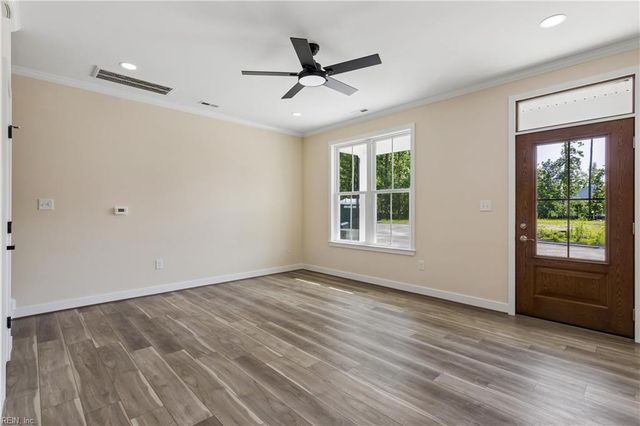 104 Blue Crab PT, Poquoson, VA 23662
