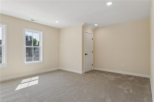 104 Blue Crab PT, Poquoson, VA 23662