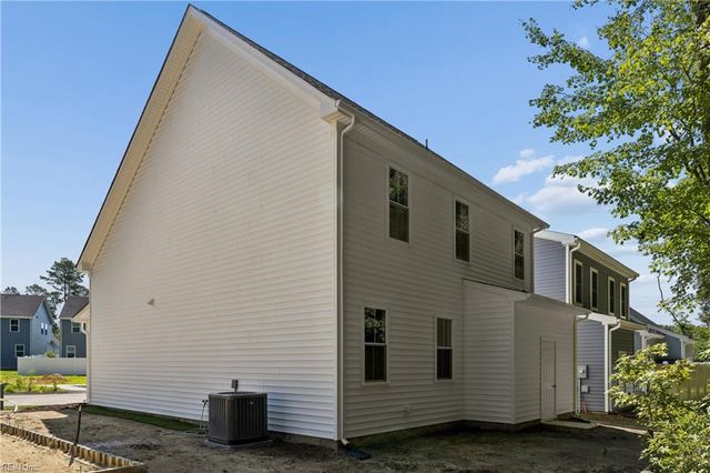 104 Blue Crab PT, Poquoson, VA 23662