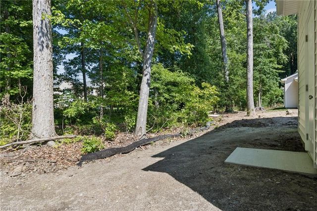 104 Blue Crab PT, Poquoson, VA 23662