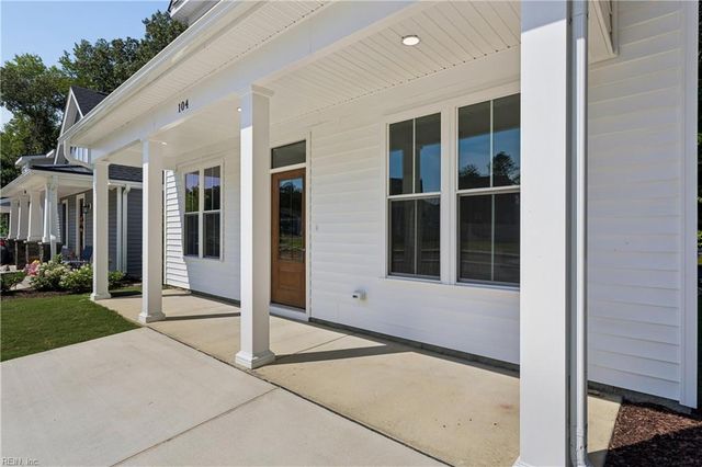 104 Blue Crab PT, Poquoson, VA 23662