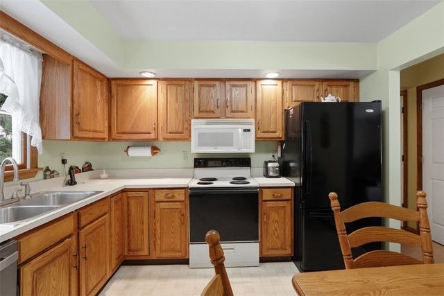 132 Graham Dr, Twp Of But Sw, PA 16053