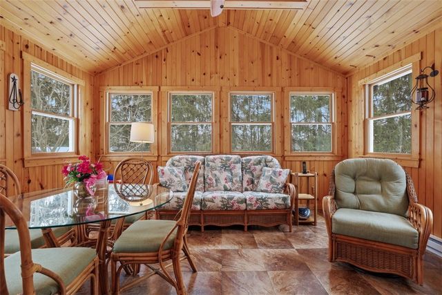 132 Graham Dr, Twp Of But Sw, PA 16053